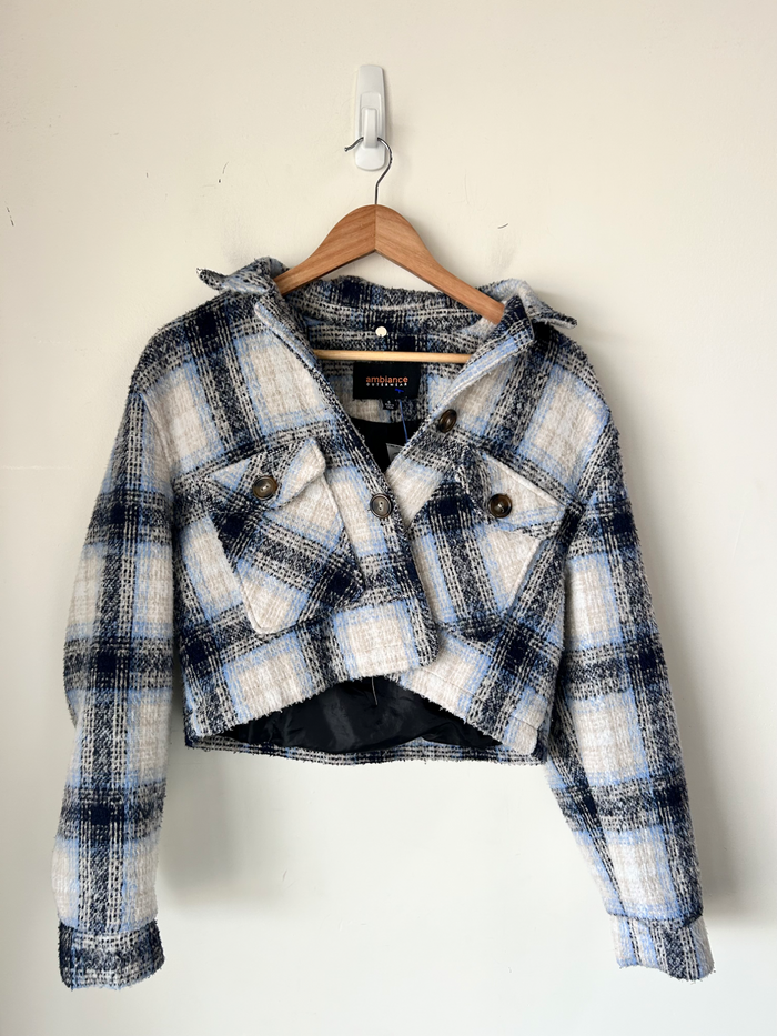 Ambiance Outerwear Size Small