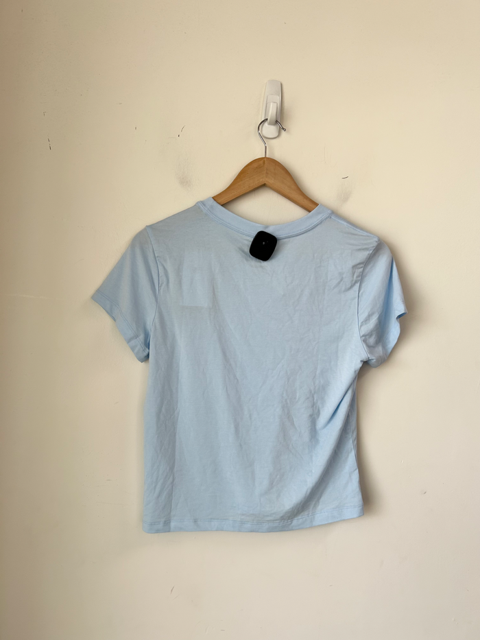 Nike Athletic Top Size Medium