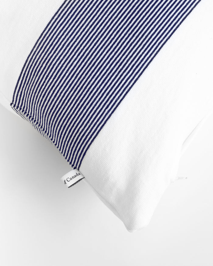 Made in Canada 100% Cotton Brant White and Navy 20 x 20 Cushion Cover - Province of Canada