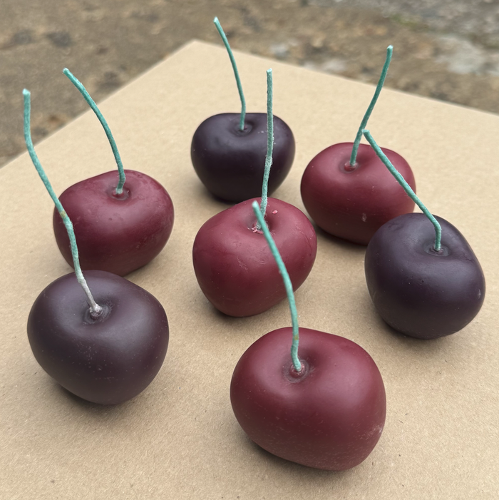 CHERRY BEESWAX CANDLE