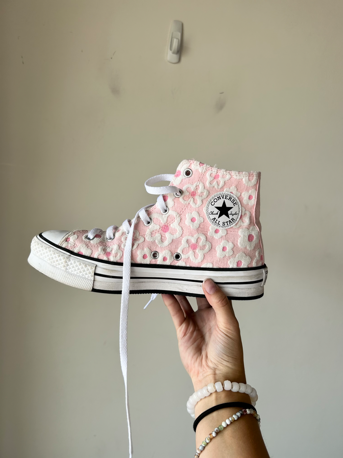Converse Casual Shoes Womens 6