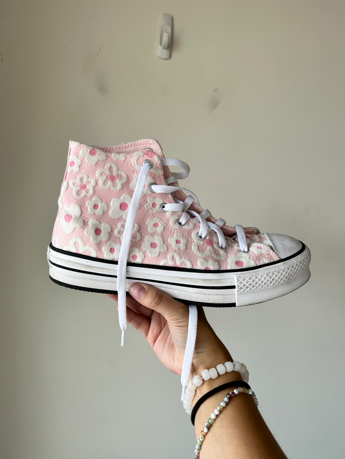 Converse Casual Shoes Womens 6