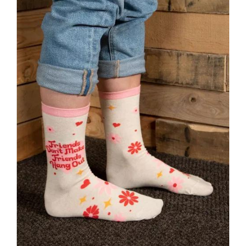 Friends don't make friends hang out Women's Crew Sock