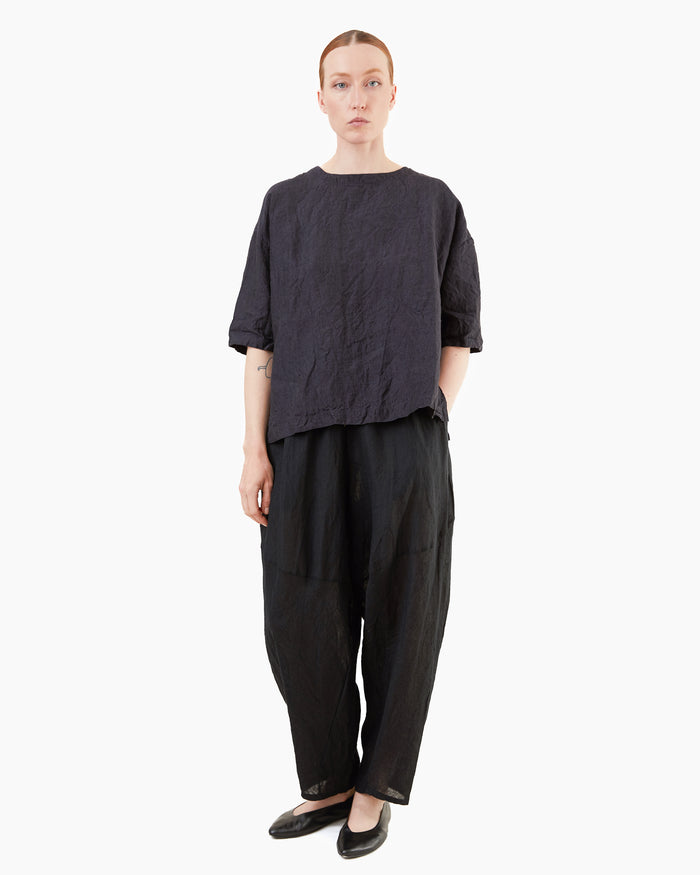 Guptiha 60's Linen Pants in Black