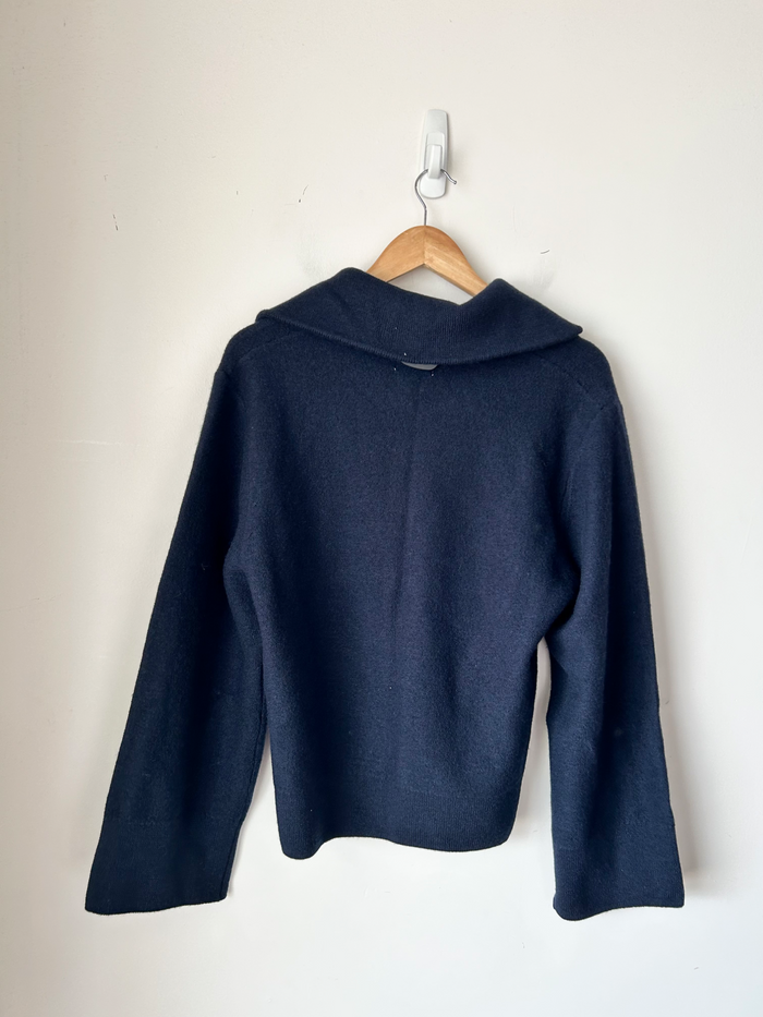 H & M Sweater Size Extra Small