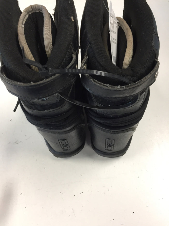 LTD Black Boys Size Specific 5 Used Snowboard Boots