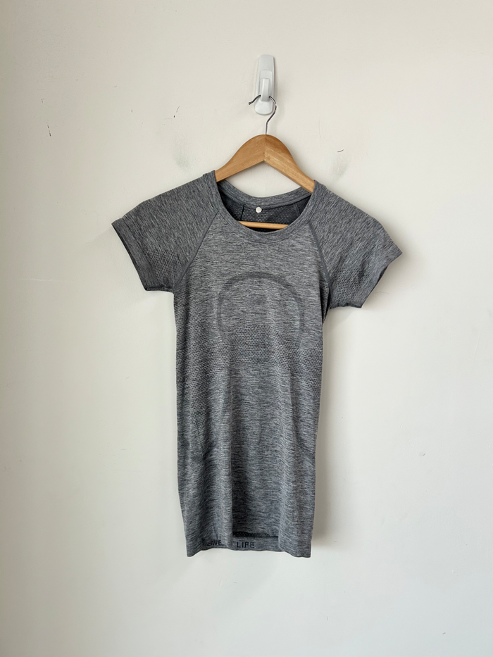 Lululemon Athletic Top Size Small