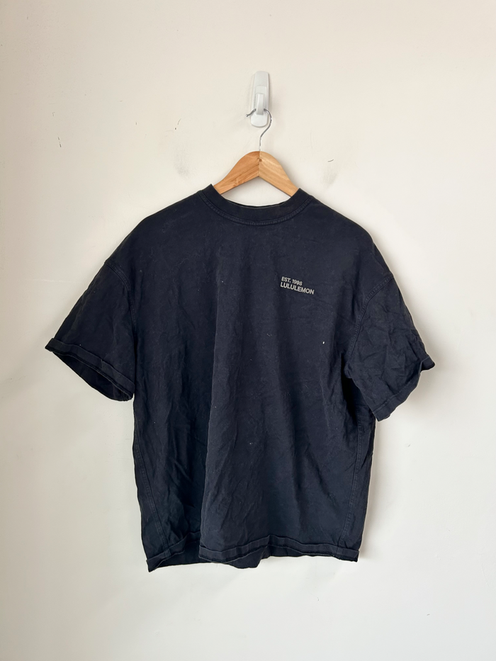 Lululemon T-Shirt Size Medium