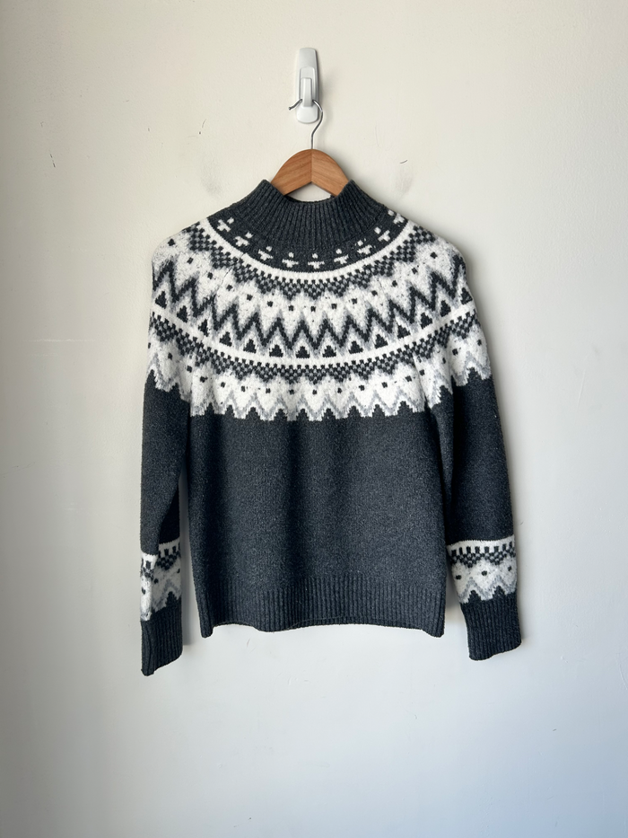 Max Studio Sweater Size Small