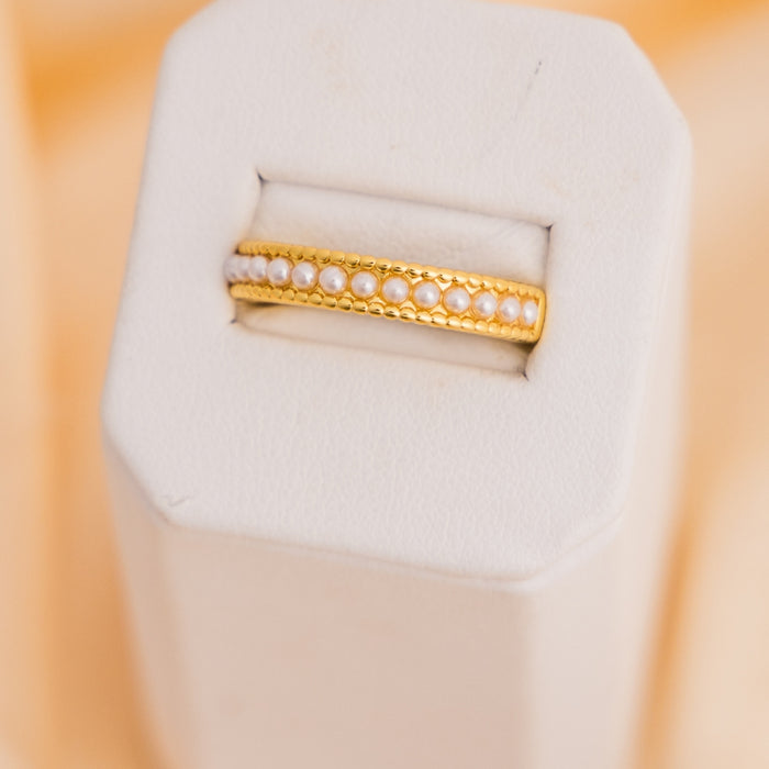 Pearl Crush Ring