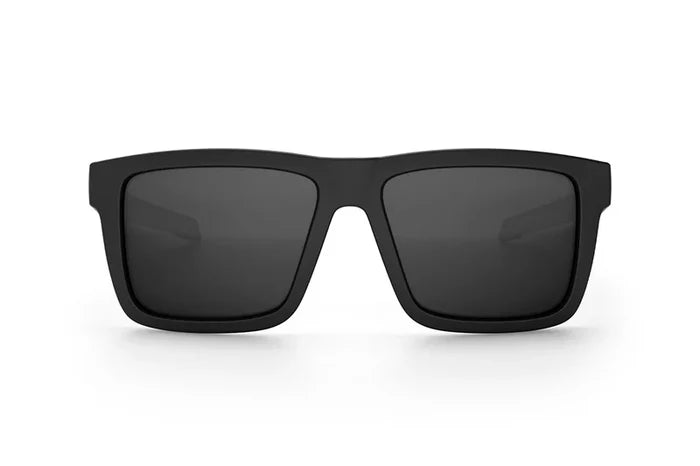 Heat Wave Visual Performance XL Vise Z87+ matte black, front view of the polarized black lens