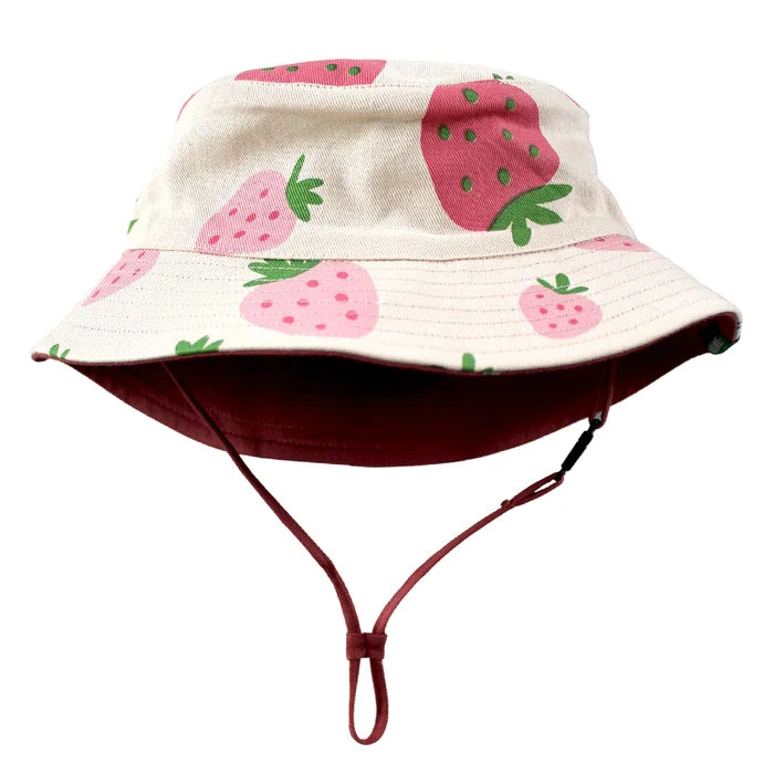 REVERSIBLE ORGANIC COTTON BUCKET HAT-STRAWBERRIES