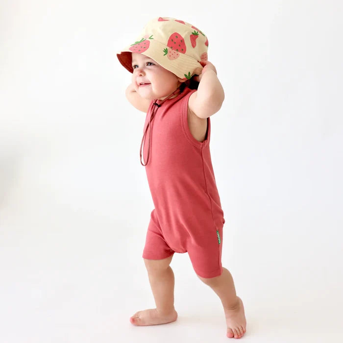 REVERSIBLE ORGANIC COTTON BUCKET HAT-STRAWBERRIES