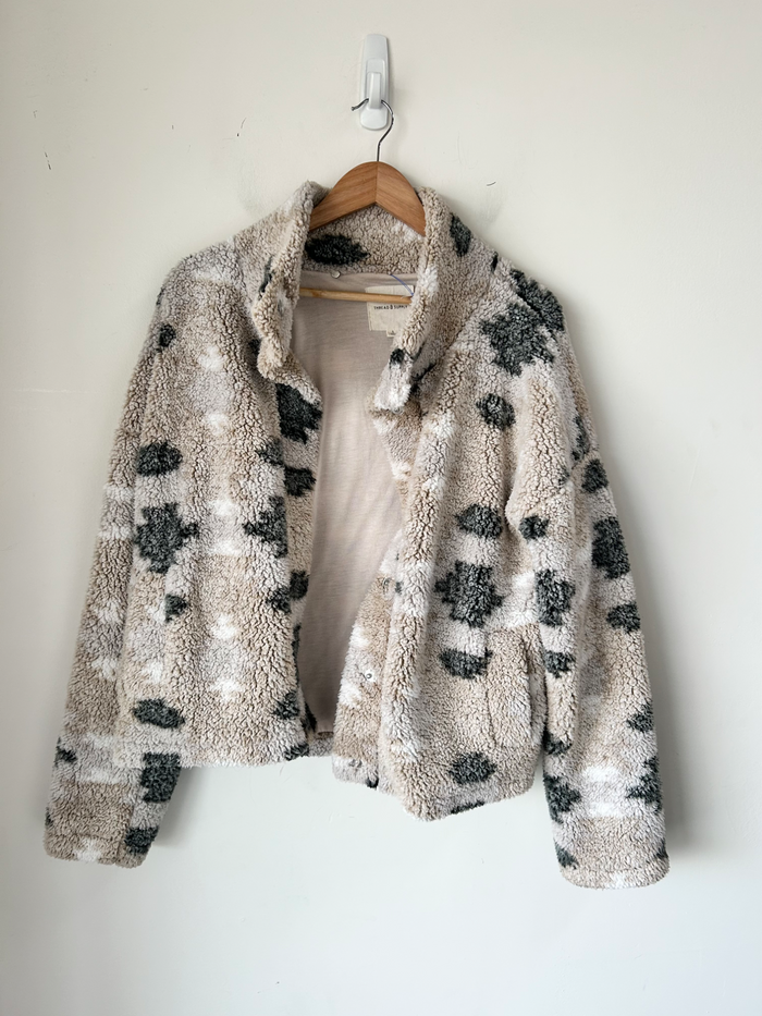 Thread & Supply Outerwear Size Large