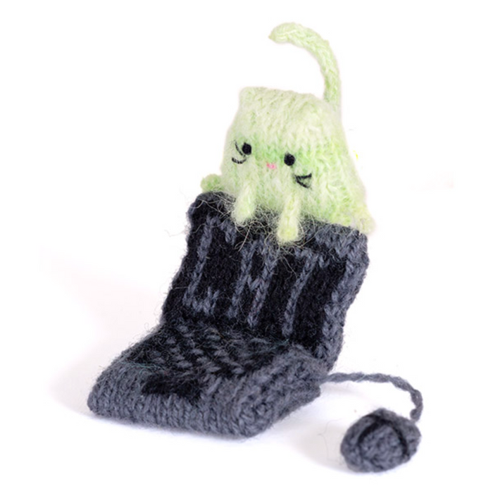 Computer Cat (Knits 1)