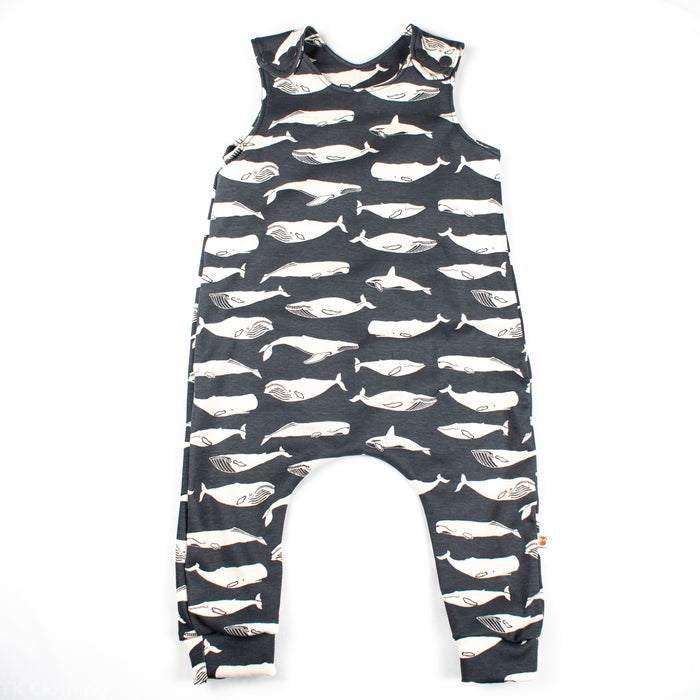 Charcoal Whales / 3-9m